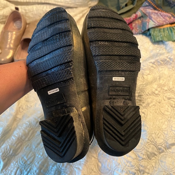 Hunter gold tall rubber boots. Worn twice. Girls sz 5. - Picture 2 of 6